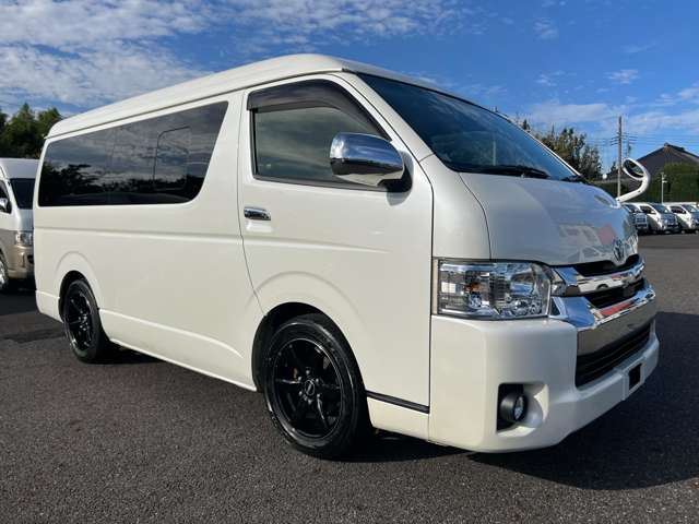 Toyota Hiace 2.7 GL Long Medium Roof Electric Sliding Door Push Start