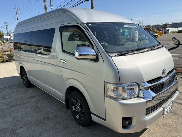 Toyota Hiace Grand Cabin High Roof