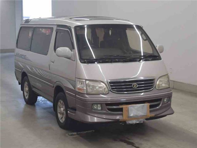 Toyota Hiace Wagon 4WD Super Custom Limited Edition  – Triple Moonroof –  4WD