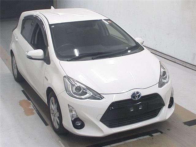 2015 Toyota Aqua G