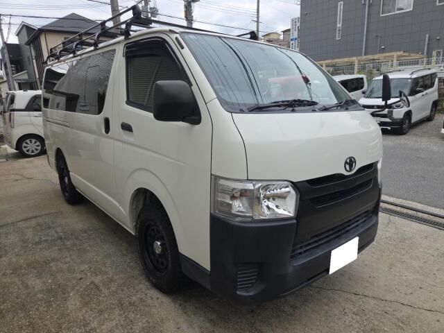 Toyota Hiace Van DX Just Low