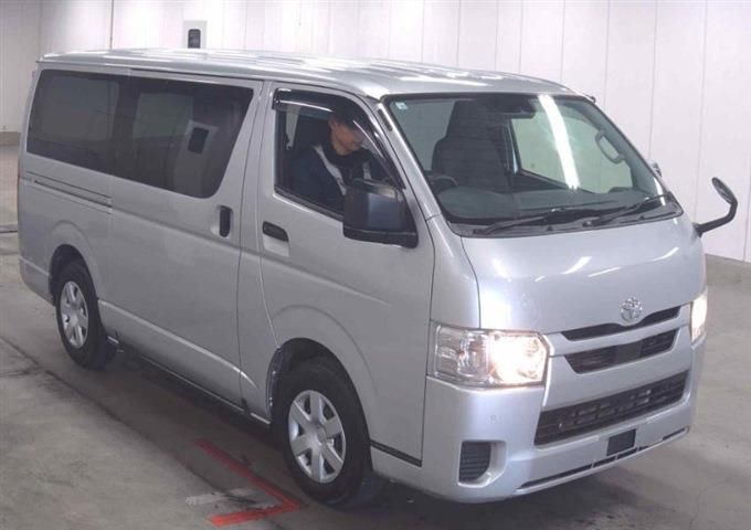 Toyota Hiace DX, 3-seater, 5-door, 2WD