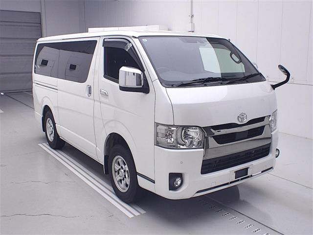 Toyota Hiace 4WD Super GL Dark Prime 2