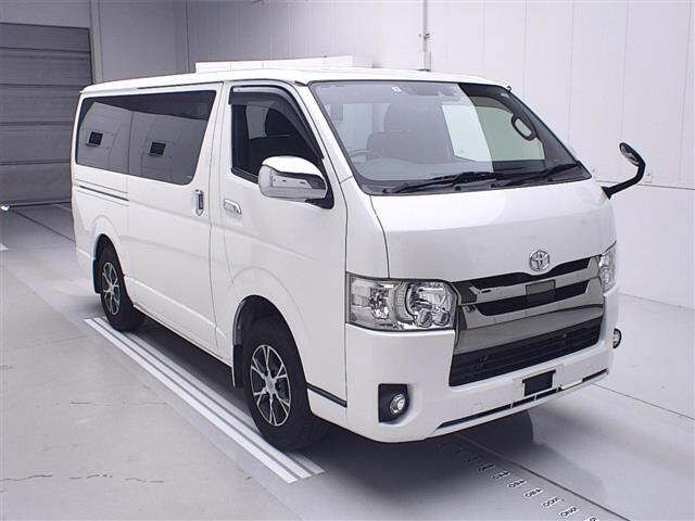 Toyota Hiace 4WD Super GL Dark Prime 2