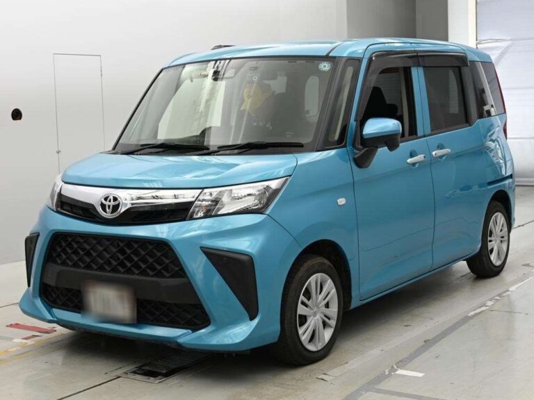 2021 Toyota Roomy X