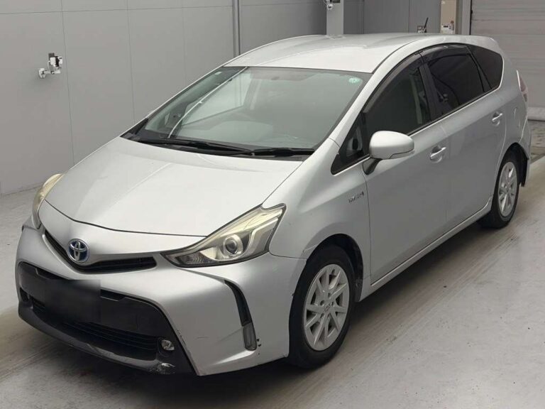 2015 Toyota Prius Alpha S