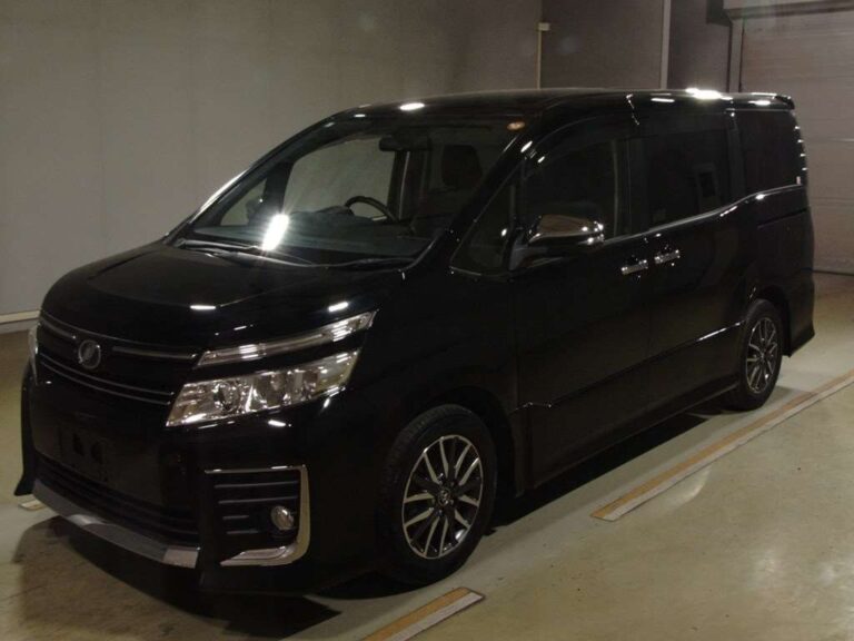 2015 Toyota Voxy ZS Kirameki