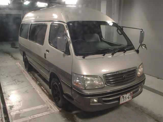 Toyota Hiace Van 4WD Camping